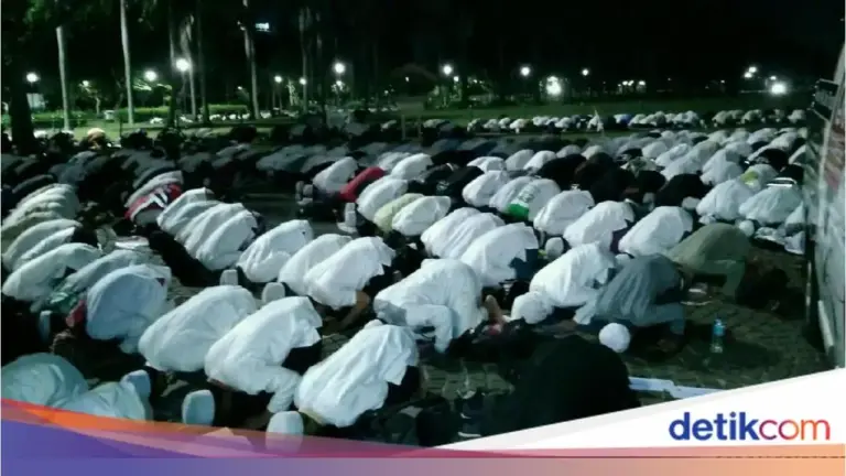 Mengungkap Keutamaan Salat Isya dan Subuh Berjamaah Berdasarkan Hadits Nabi Muhammad SAW