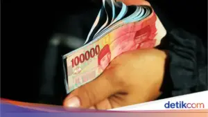 Mengungkap Sejarah Panjang Upah Minimum di Indonesia: Mengapa Gaji Selalu Terasa Kurang?