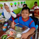 Menkeu Purbaya: “Anggaran Bencana Cukup, Tak Perlu Geser Dana Makan Bergizi Gratis”