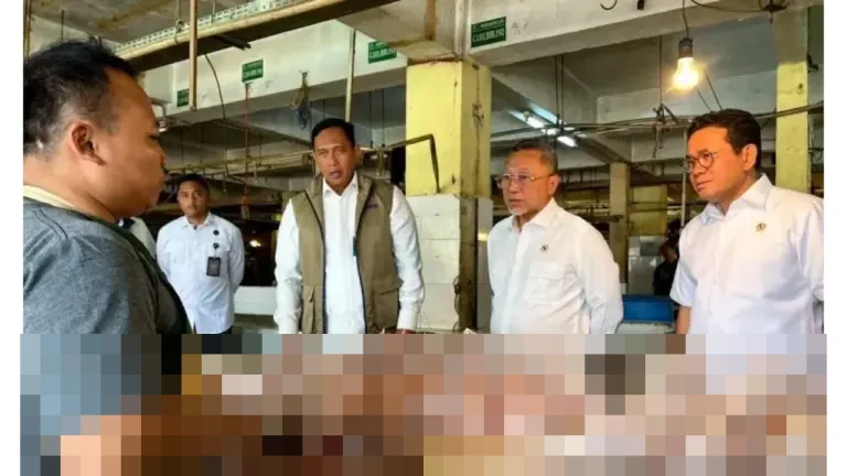 Menko Pangan, Mendag, dan Dirut Bulog Sidak Pasar Kramat Jati: Harga Stabil, Stok Melimpah Jelang Tahun Baru Menko Pangan, Mendag, dan Dirut Bulog Sidak Pasar Kramat Jati: Harga Stabil, Stok Melimpah Jelang Tahun Baru