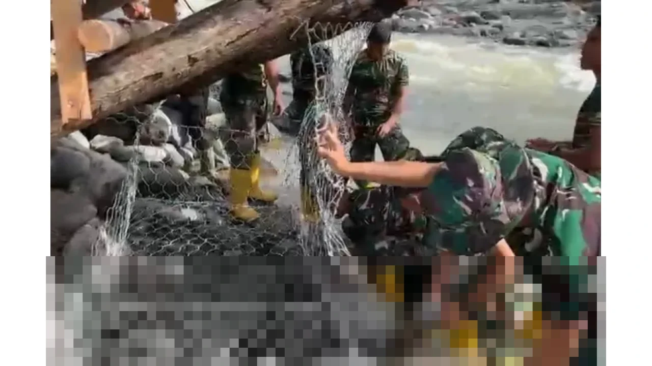 Menko PMK Pratikno: “Tidak Ada Libur, Semua Terus Bekerja Demi Masyarakat Terdampak Bencana”