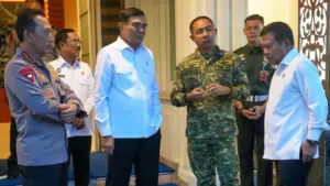 Menko Polkam Jenderal Djamari Pimpin Rakor Bencana Sumatera Bersama Panglima TNI-Kapolri-BIN