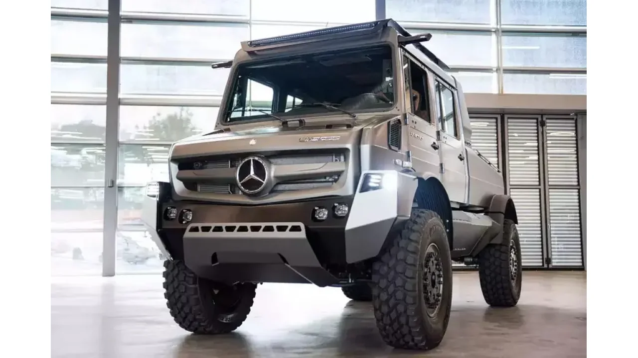 Mercedes-Benz Uji Coba Unimog Mewah, Padukan Ketangguhan Off-road dengan Kenyamanan Premium