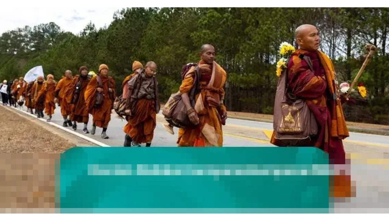 Misi Perdamaian: Puluhan Biksu Buddha Berjalan Kaki Berbulan-bulan Melintasi Amerika Serikat