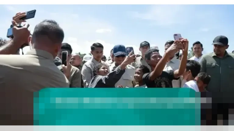 Momen Haru di Batang Toru: Anak-anak Sambut Presiden Prabowo dengan Panggilan ‘Pak Gemoy’