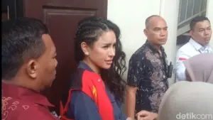 Nikita Mirzani Divonis 6 Tahun Penjara, Terbukti Lakukan Pemerasan dan TPPU