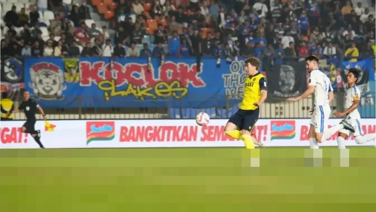 Ole Romeny Ungkap Cedera Parah di Piala Presiden: “Kaki Saya Patah Setelah Tendangan Mematikan”