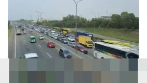 Panduan Lengkap: Cara Hemat Baterai Mobil Listrik Saat Liburan, Hindari Macet dan Boros Energi