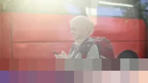 Panduan Lengkap: Cara Menunaikan Sholat Fardhu di Bus Jarak Jauh Sesuai Syariat Islam