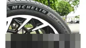 Panduan Lengkap Persiapan Ban dan Kendaraan untuk Road Trip Akhir Tahun yang Aman dan Nyaman