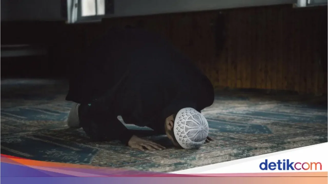 Panduan Lengkap Sholat Malam 1 Rajab 2025: Niat, Tata Cara, dan Hukumnya Menurut Syariat