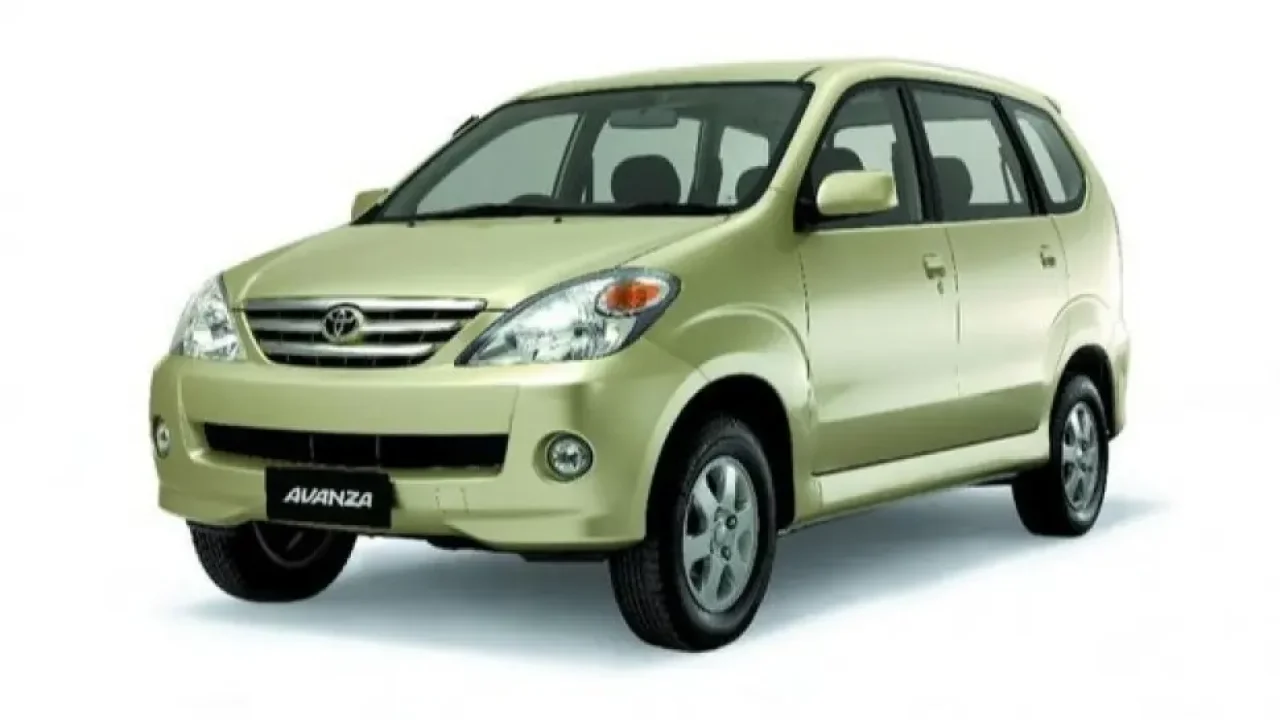 Panduan Memilih Mobil Bekas 3 Baris Rp50 Jutaan: Solusi Transportasi Keluarga di 2025