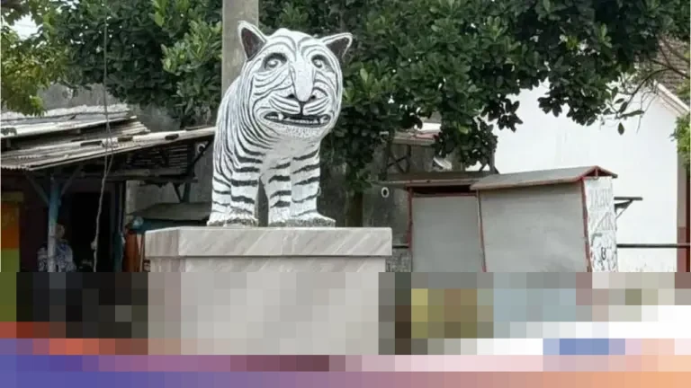 Patung Macan Putih di Kediri Viral, Bentuknya Disebut Mirip Zebra hingga Kuda Nil