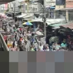 Pedagang Pasar Asemka: “Makin Siang, Makin Ramai Pembeli Kembang Api Jelang Tahun Baru 2026”