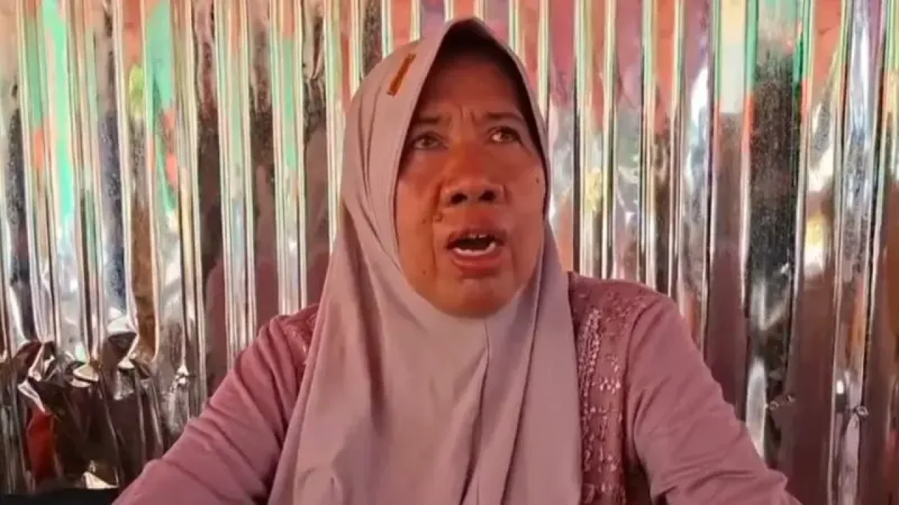 Pedagang Pasar Induk Kramat Jati Protes Lapak Penampungan: “Tidak Layak, Cuma 1,5 Meter”