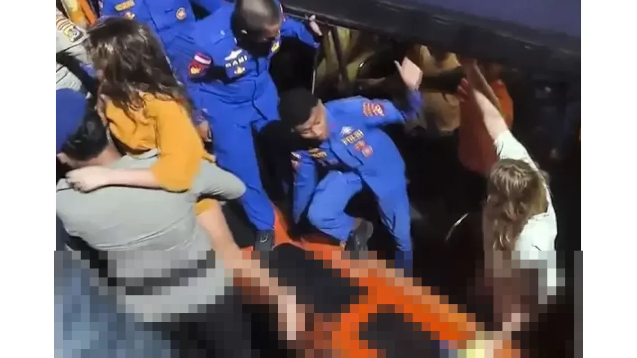 Pelatih Valencia B dan Tiga Anaknya Hilang Usai Kapal Wisata Tenggelam di Perairan Komodo