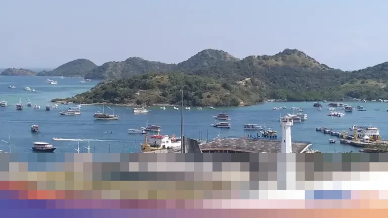 Pemerintah Tegaskan Larangan Pelayaran Kapal Wisata di Labuan Bajo Imbas Cuaca Ekstrem dan Insiden Kapal Tenggelam