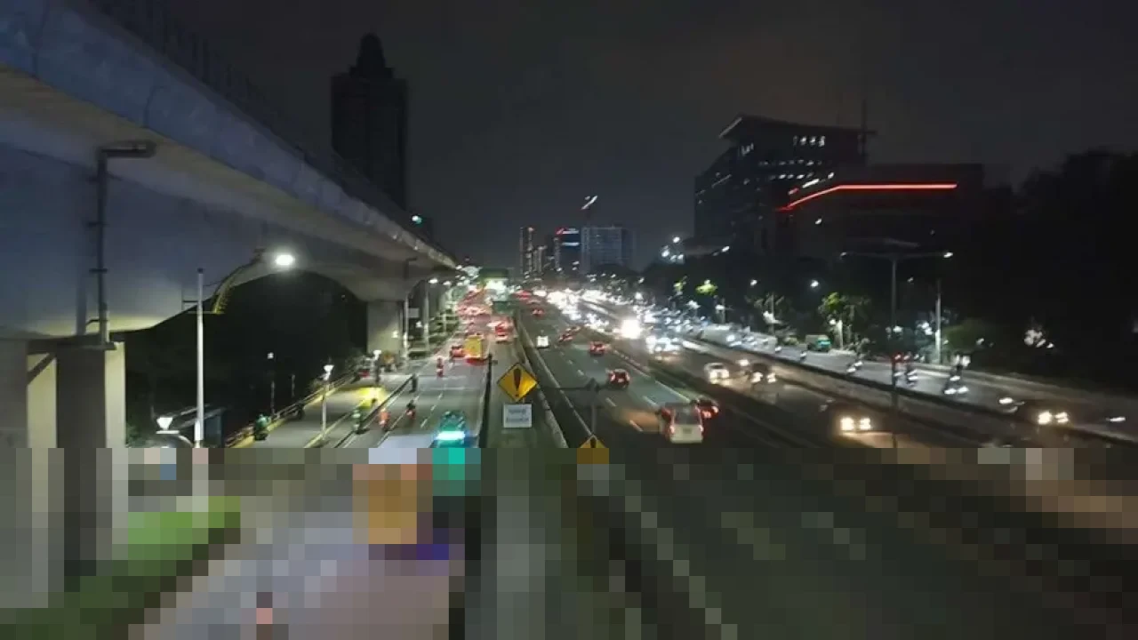 Pemerintah Tegaskan Larangan Penggunaan Bahu Jalan Tol untuk Mendahului, Denda Capai Rp 500 Ribu