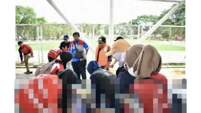 Pemkab Hulu Sungai Selatan Pastikan Layanan Dapur Umum dan Pos Kesehatan Optimal bagi Korban Banjir Pemkab Hulu Sungai Selatan Pastikan Layanan Dapur Umum dan Pos Kesehatan Optimal bagi Korban Banjir