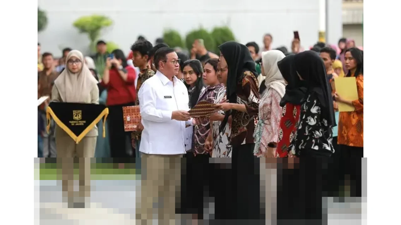 Pemprov DKI Jakarta Serahkan 6.050 Ijazah Tertahan Sepanjang 2025, Anggaran Rp14,9 Miliar