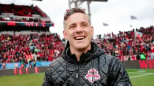 Pengamat Sepak Bola: John Herdman Anomali Pelatih Inggris, Taktiknya Mirip Shin Tae-yong