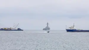 Penjaga Pantai AS Kejar Kapal Tanker Ketiga di Karibia, Diduga Terlibat Jaringan Minyak Gelap Venezuela