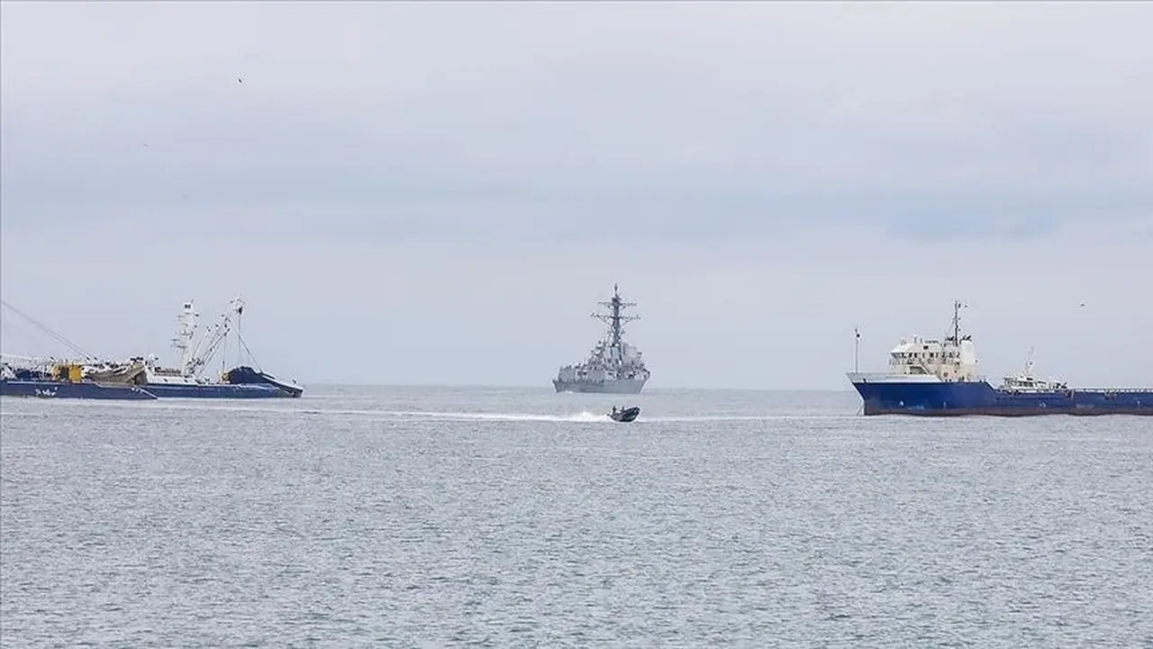 Penjaga Pantai AS Kejar Kapal Tanker Ketiga di Karibia, Diduga Terlibat Jaringan Minyak Gelap Venezuela