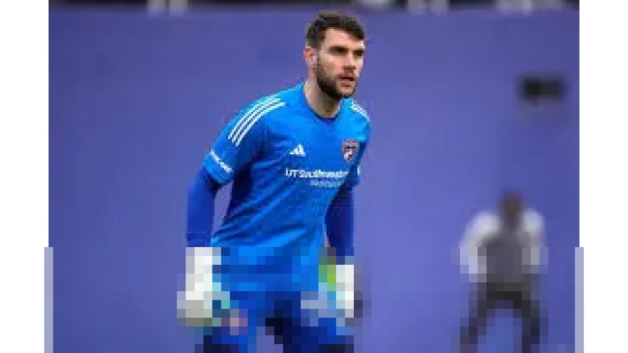 Persib Bandung Dikabarkan Dekati Maarten Paes dan Joey Pelupessy, Perkuat Ambisi Juara Super League