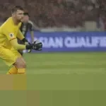 Persib Bandung Diperkirakan Siapkan Dana Rp29,6 Miliar untuk Datangkan Kiper Timnas Maarten Paes