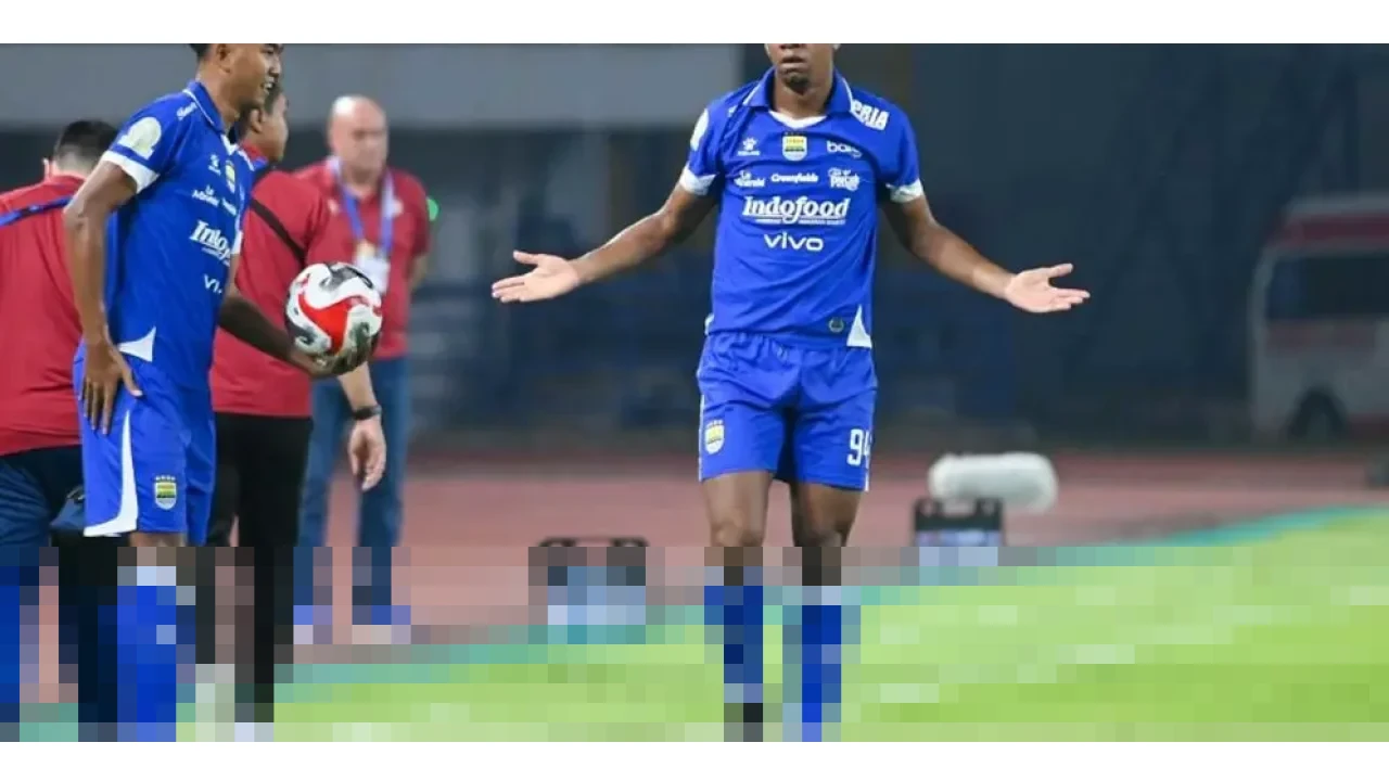 Persib Bandung Puncaki Klasemen BRI Super League, Unggul Head to Head dari Borneo FC