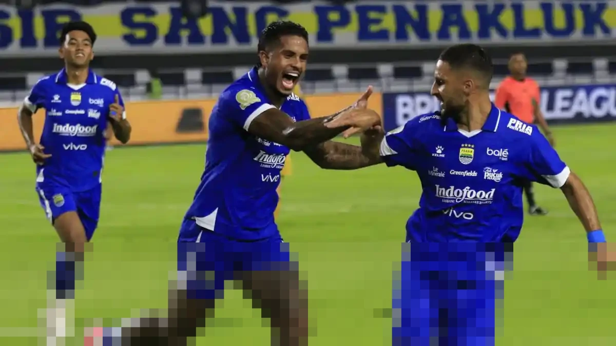 Borneo FC Kalah 3-2, Persib Bandung Pimpin Klasemen BRI Super League Borneo FC Kalah 3-2, Persib Bandung Pimpin Klasemen BRI Super League