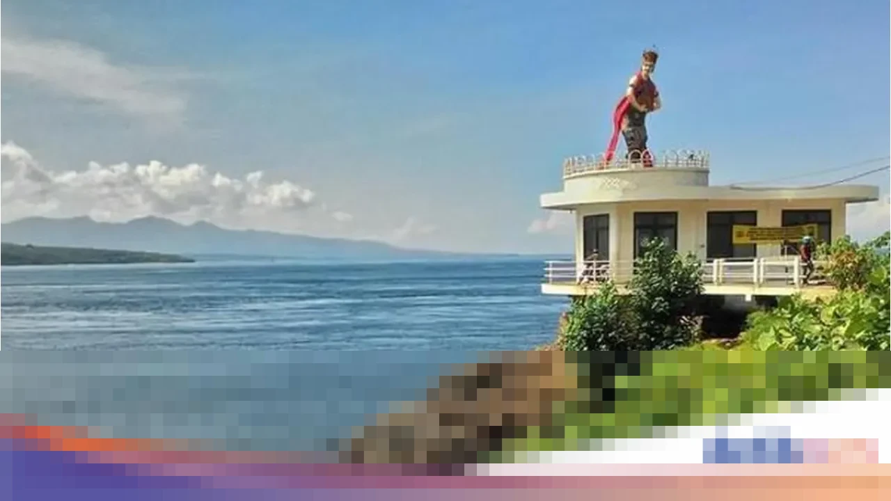 Pesona Senja Merah di Watu Dodol Banyuwangi: Patung Gandrung Jadi Latar Memukau Warganet