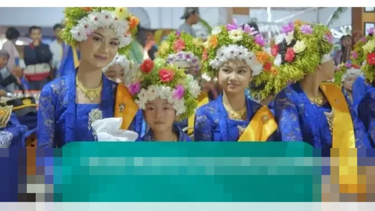 Pesta Adat Ngarot Kembali Meriahkan Indramayu, Simbol Syukur dan Doa untuk Hasil Pertanian Melimpah