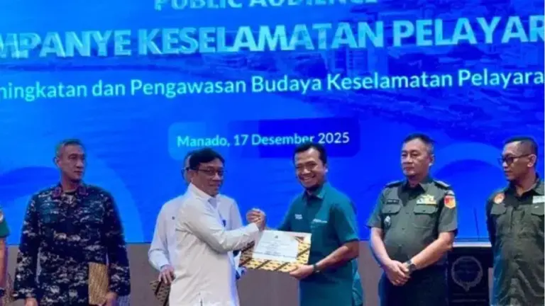 PIS dan Kemenhub Perkuat Keselamatan Pelayaran, Distribusikan Ratusan Life Vest di Manado