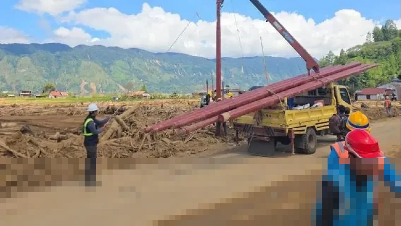 PLN Pastikan Pemulihan Listrik Aceh Tengah Terus Berjalan Meski Akses Jalan Terbatas