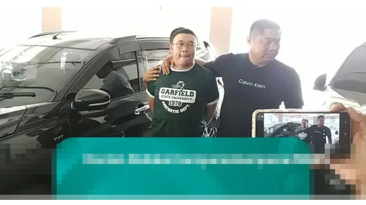 Polda Jatim Bekuk Samuel Ardi Kristanto, Pembeli Tanah Nenek Elina dalam Kasus Pengusiran Paksa di Surabaya Polda Jatim Bekuk Samuel Ardi Kristanto, Pembeli Tanah Nenek Elina dalam Kasus Pengusiran Paksa di Surabaya