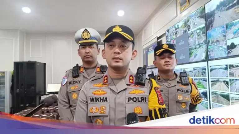 Polres Bogor Berdayakan 60 Joki Penunjuk Jalan untuk Atasi Kemacetan Puncak Saat Libur Nataru