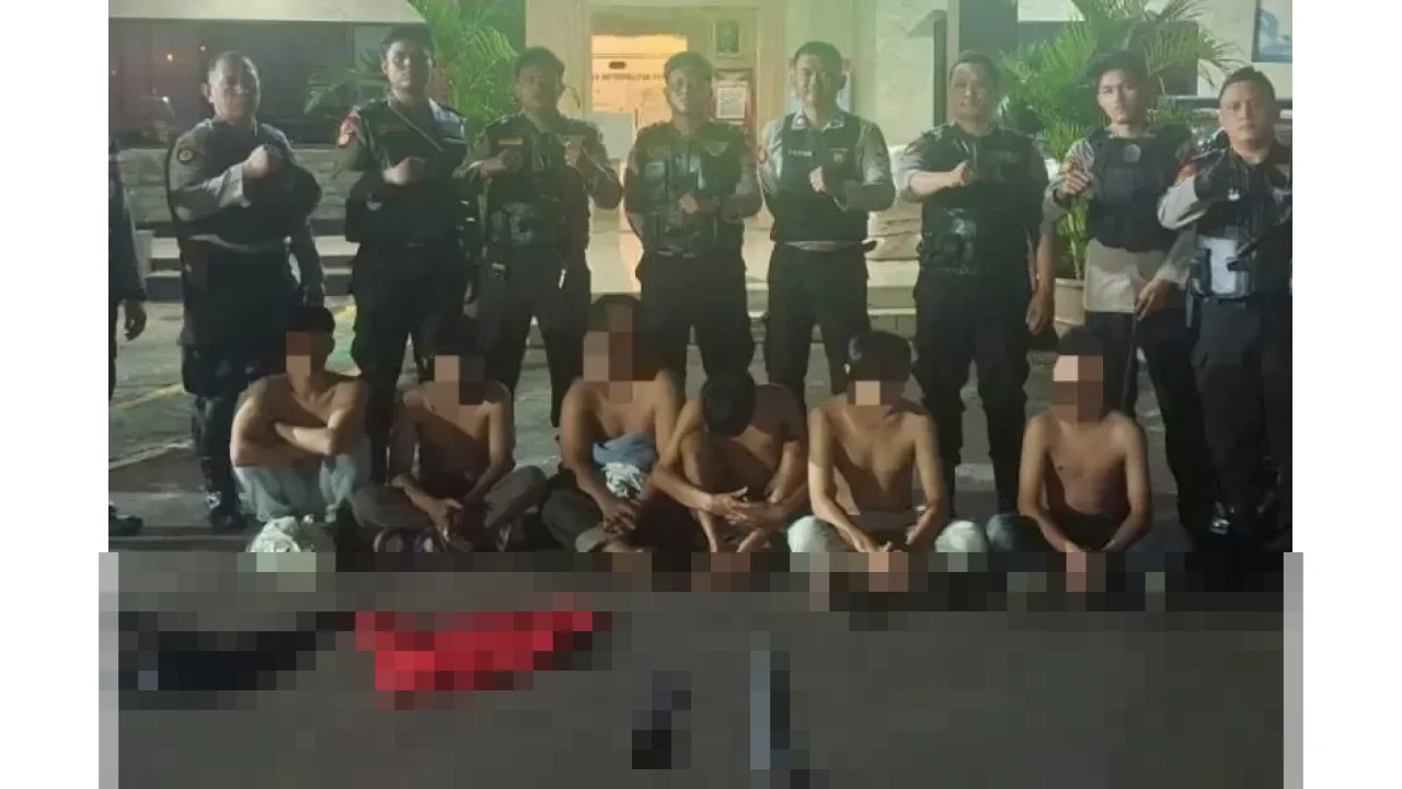 Polres Metro Jakarta Pusat Amankan Enam Pemuda Diduga Hendak Tawuran di Menteng, Sita Dua Celurit