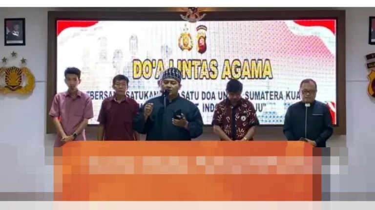 Polres Sintang Inisiasi Doa Lintas Agama, Harapkan Bantuan Terus Mengalir untuk Korban Banjir Sumatera