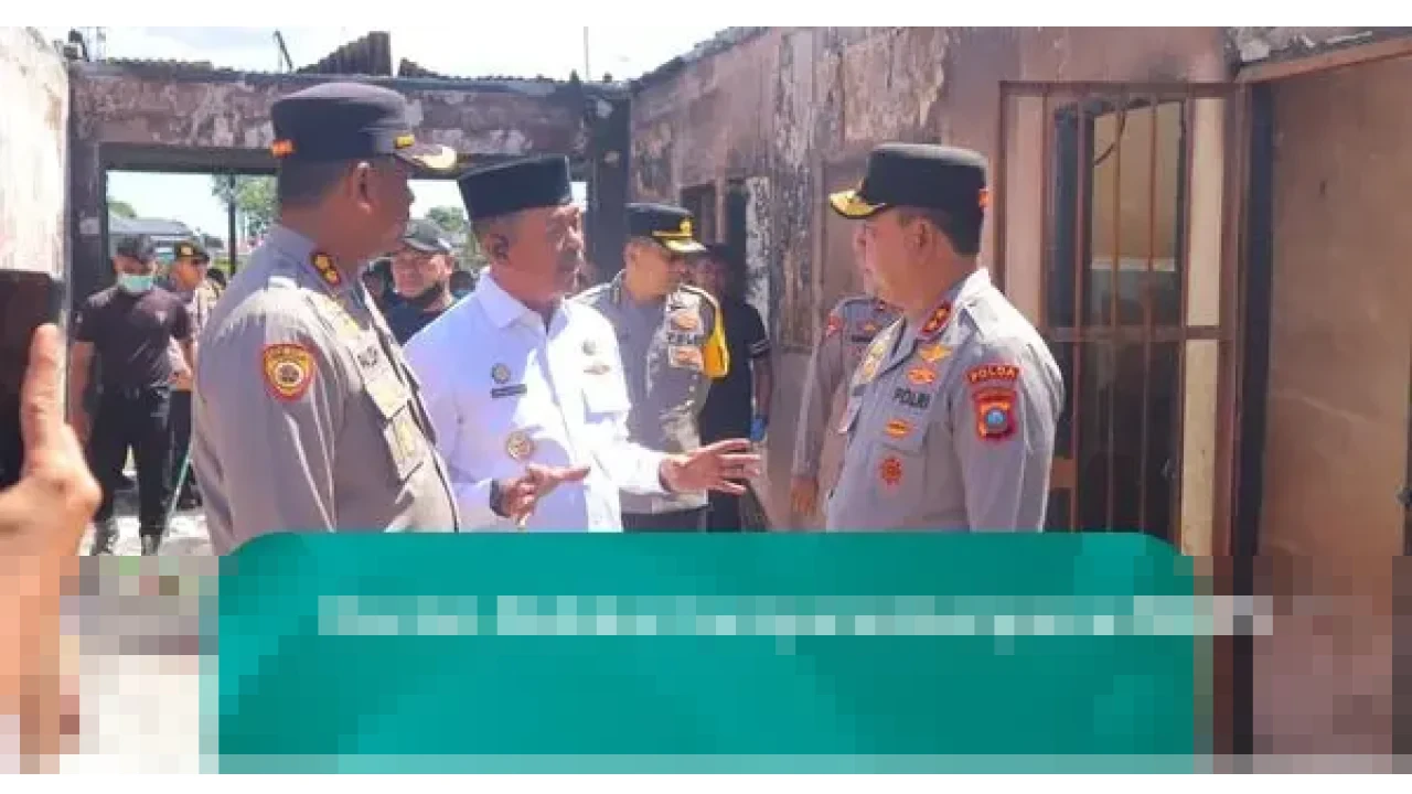 Polsek Muara Batang Gadis Dibakar Massa, Kapolres Madina Tetapkan Lima Tersangka Polsek Muara Batang Gadis Dibakar Massa, Kapolres Madina Tetapkan Lima Tersangka