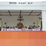 Prabowo: “Semua Becak di Indonesia Harus Pakai Motor Listrik,” 200 Unit Disalurkan di DIY