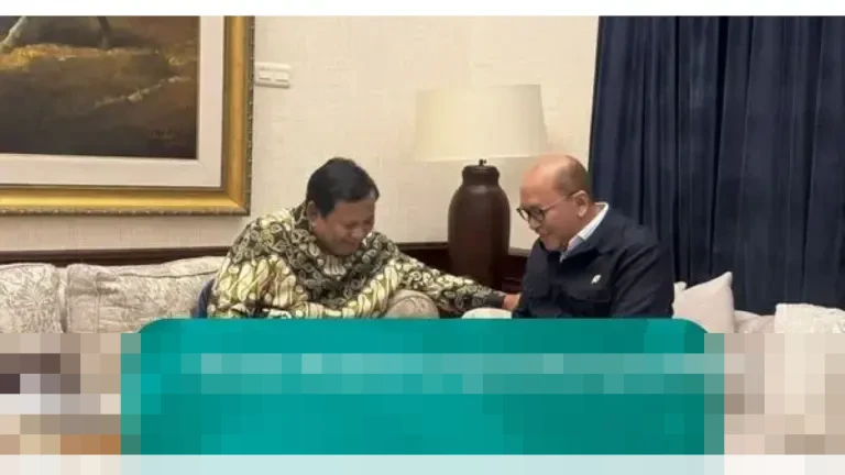 Prabowo Soroti Progres Pembangunan Kampung Haji Makkah dan 15.000 Hunian Sumatra dalam Pertemuan dengan Rosan