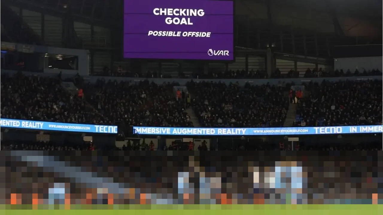 Presiden FIFA Gianni Infantino Isyaratkan Perubahan Aturan Offside, Konsep ‘Wenger Rule’ Mengemuka Presiden FIFA Gianni Infantino Isyaratkan Perubahan Aturan Offside, Konsep ‘Wenger Rule’ Mengemuka