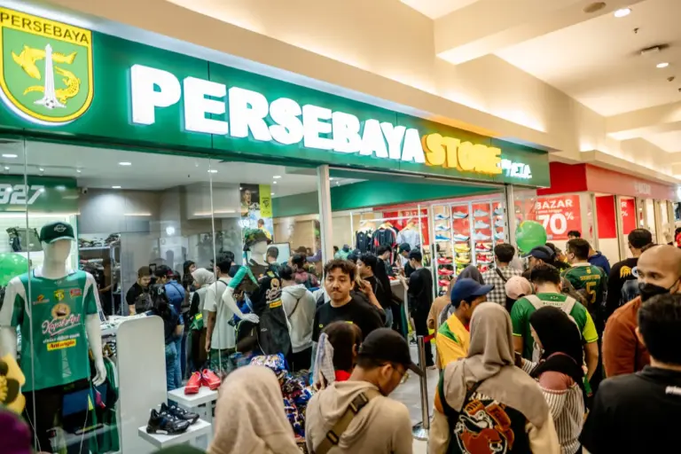 Persebaya Kembali Buka Cabang Baru Toko Resmi Penjualan Merchandise