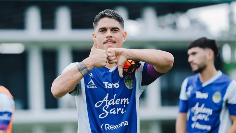 PSIS Semarang Gencar Perkuat Skuad: Bidik Striker Brasil Rafinha, Jonathan Bustos Gagal Merapat