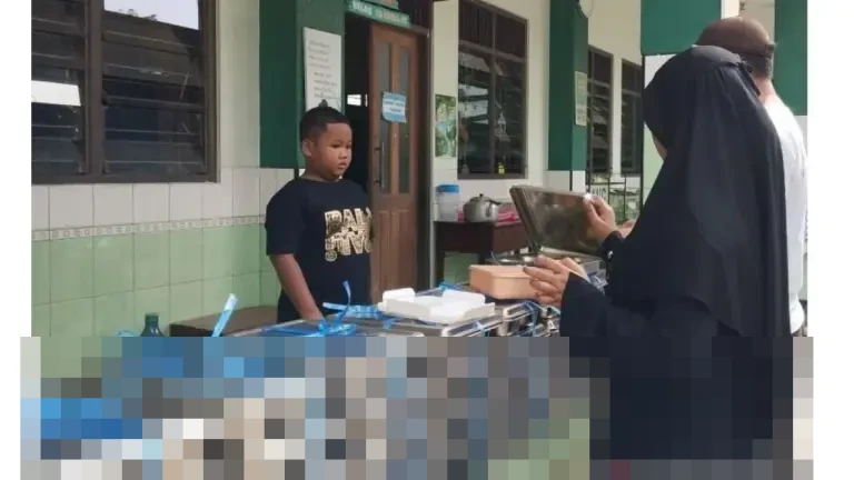 Puluhan SPPG Kudus Pastikan Distribusi Menu Makan Bergizi Gratis Berlanjut Selama Libur Sekolah Puluhan SPPG Kudus Pastikan Distribusi Menu Makan Bergizi Gratis Berlanjut Selama Libur Sekolah