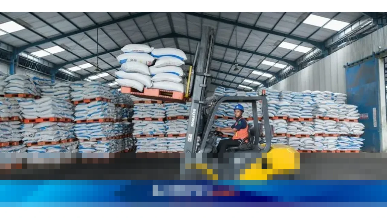 Pupuk Indonesia Pastikan Petani dan Pembudidaya Ikan Bisa Tebus Pupuk Subsidi Mulai 1 Januari 2026