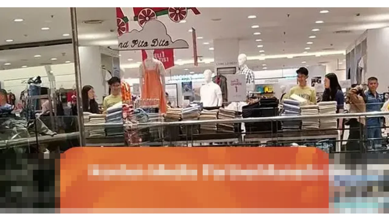 Pusat Perbelanjaan Manado Diserbu Warga pada Hari Kedua Natal, Jumat 26 Desember 2025