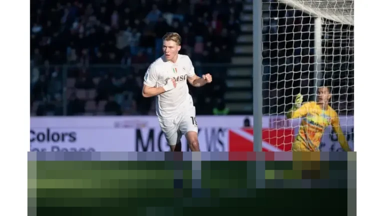 Rasmus Hojlund Gemilang, Napoli Taklukkan Cremonese 2-0 untuk Tutup Tahun 2025 dengan Manis
