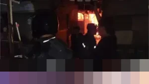 Ratusan Kios Pasar Lemahabang Cirebon Hangus Terbakar, Pedagang Panik Selamatkan Dagangan